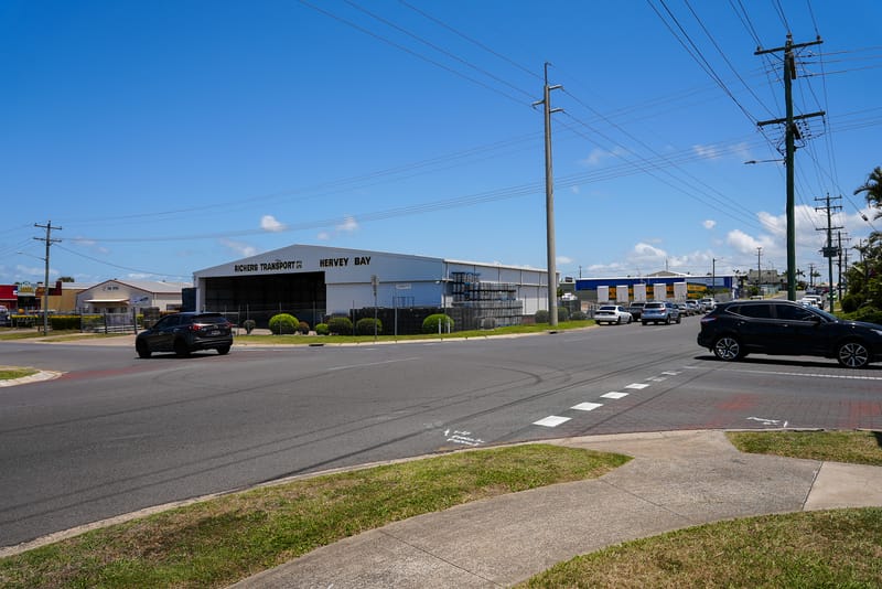 Traffic lights installed at busy Pialba intersection post image