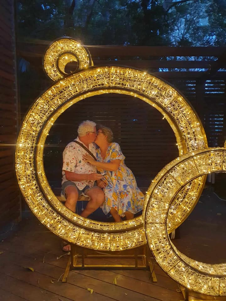 Love story at Christmas Lights Wonderland post image